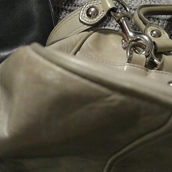 Coach - Picture 11 of 11